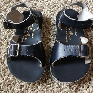 Saltwater surfer infant sandal